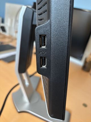 Monitor 17" LCD SVGA "Dell" UltraSharp 1707FPT