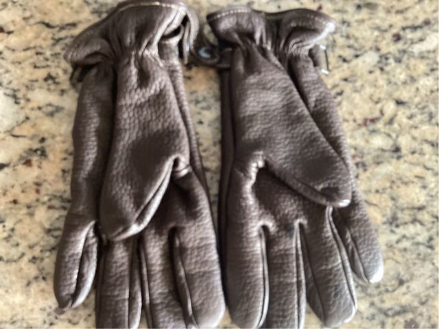 Guantes de piel marrones