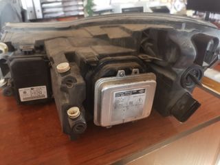 Faros xenón Octavia 2011