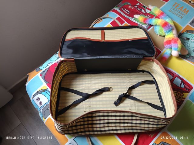 Maleta de mano nueva