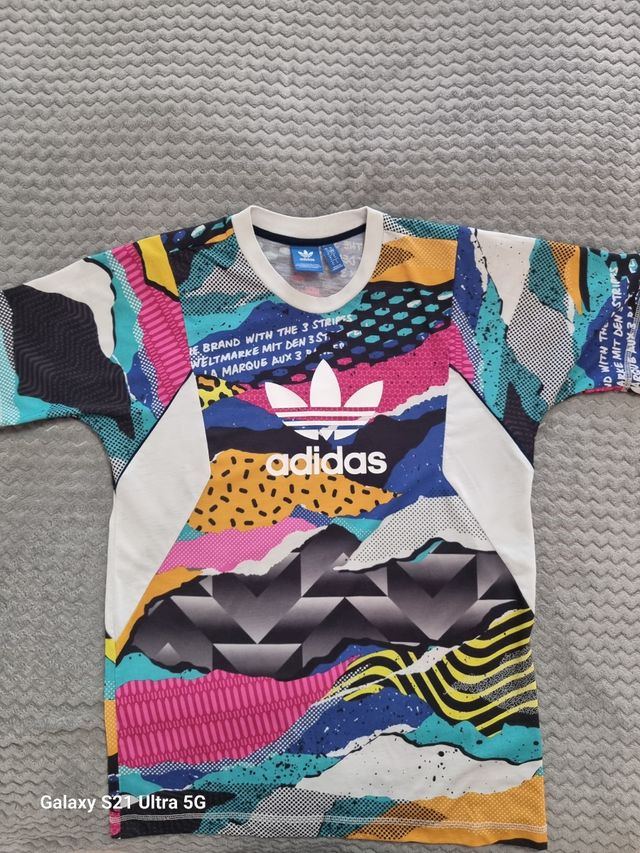 Camiseta Adidas Unisex Edición Limitada