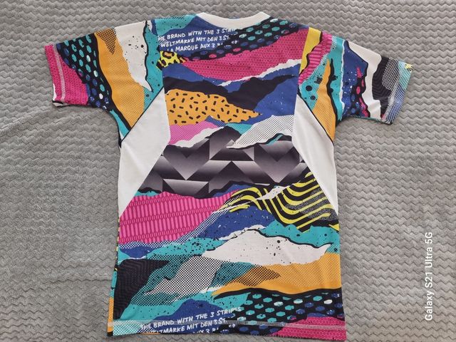 Camiseta Adidas Unisex Edición Limitada