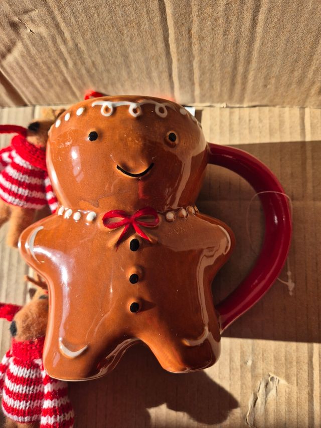 Taza navideña SIN figuritas de renos