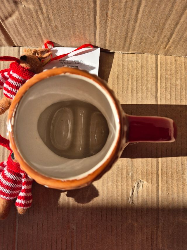 Taza navideña SIN figuritas de renos