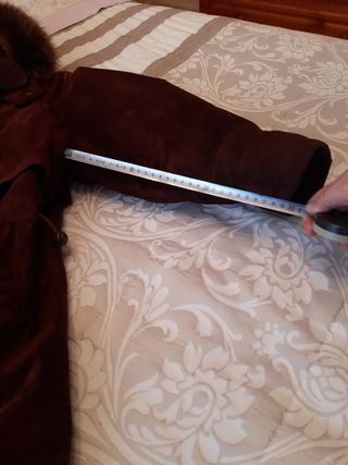 Abrigo Piel De Ante talla 42 con gorro 3/4