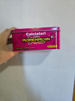 Adrenalyn box serie oro 2022-2023