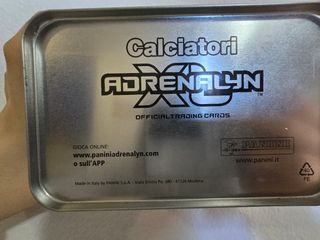 Adrenalyn box serie oro 2022-2023