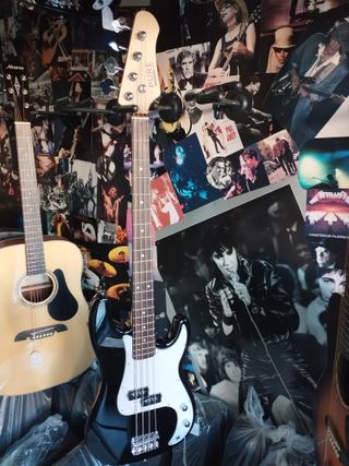 (Nuevo) Pack de Bajo Elect. VGS (RCB100) Negro