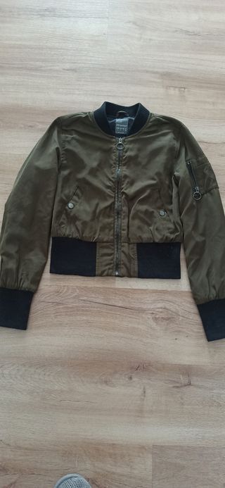 Bomber verde botella Primark