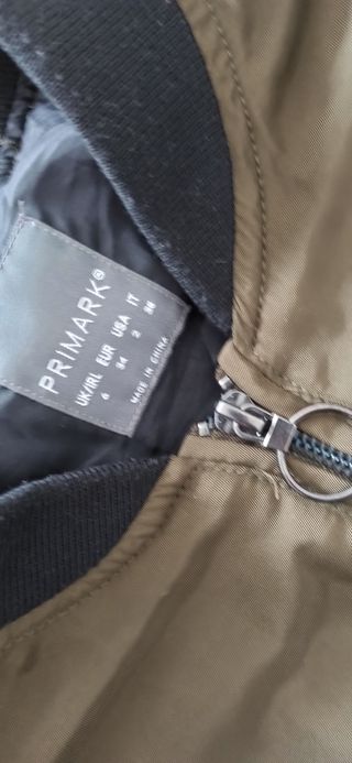 Bomber verde botella Primark