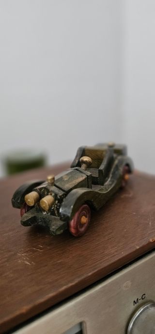 Antiguo coche dicorativo