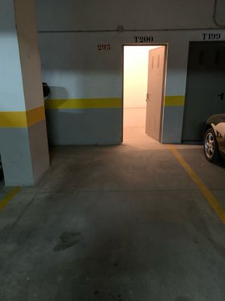 Plaza de garaje y trastero