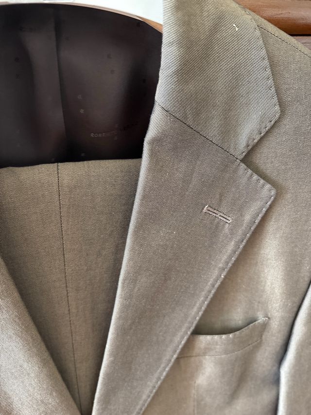 Traje chaqteta verde roberto verino