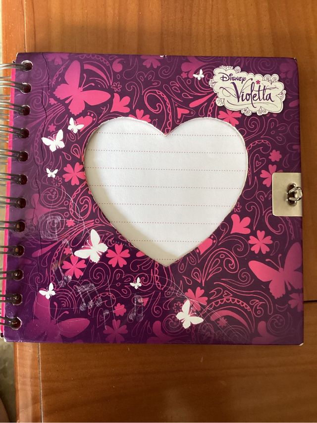 Quiz box juego de Violetta +  cuaderno de regalo