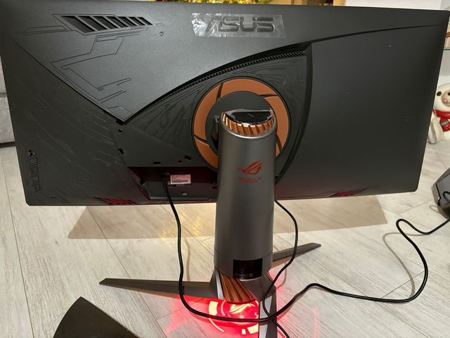 Monitor Asus Rog