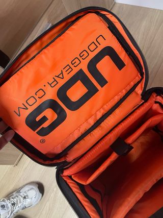 Mochila con funcion de carrito dj