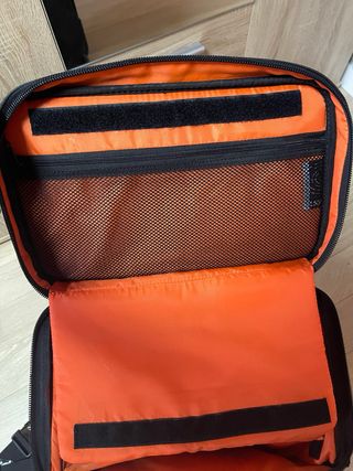 Mochila con funcion de carrito dj