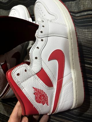 JORDAN 1 MID