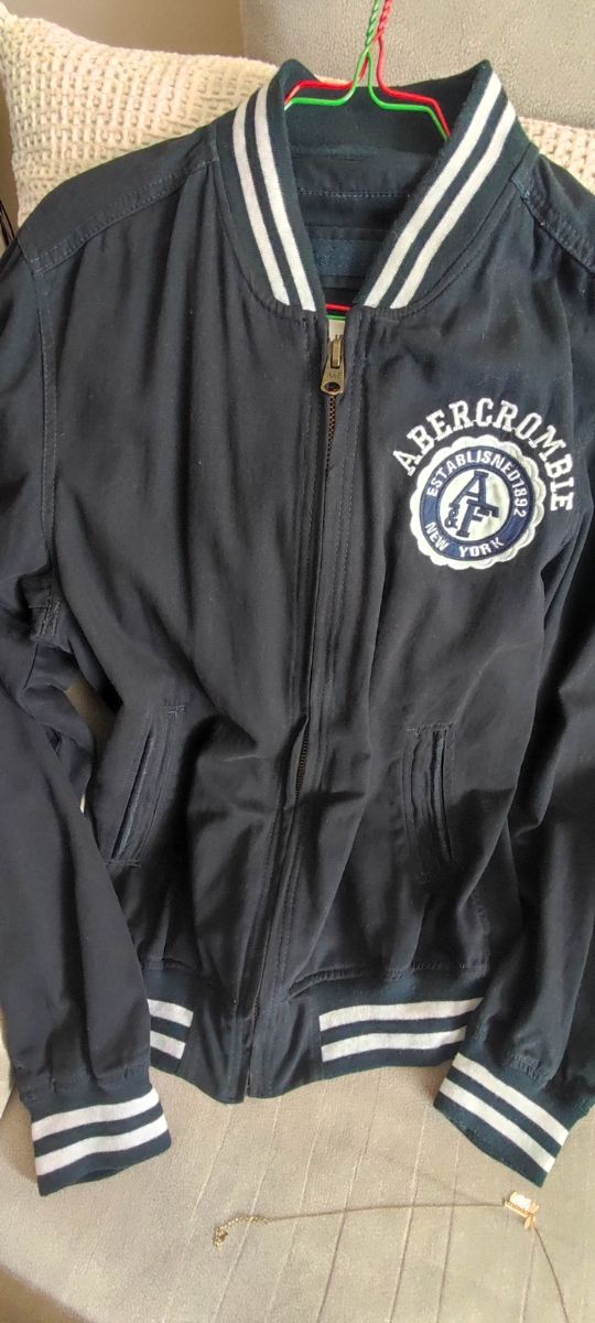 Cazadora bomber Abercrombie Fitch M