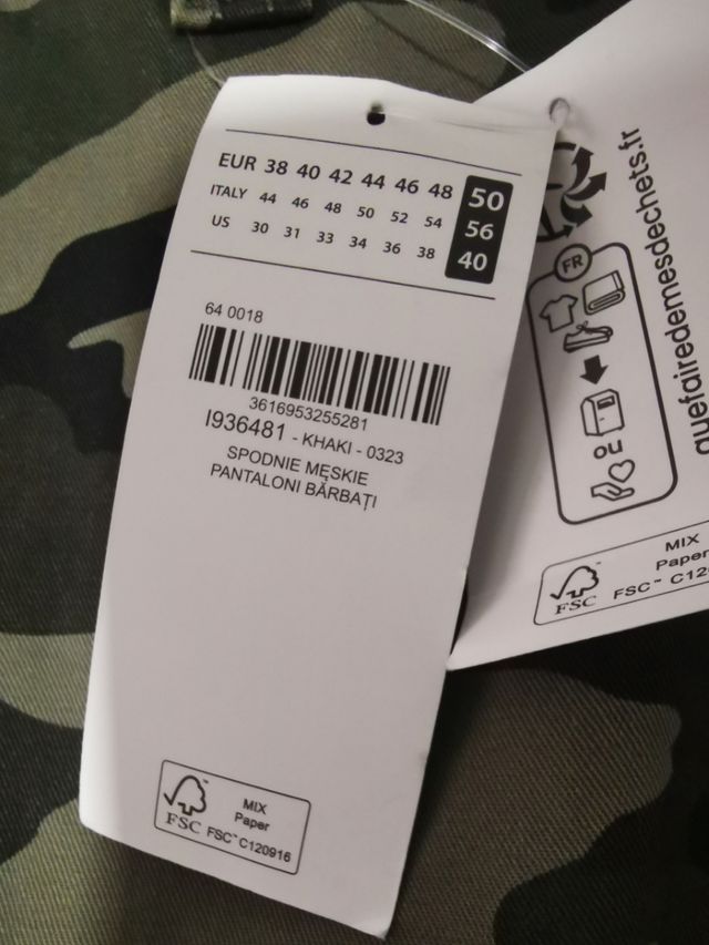 Pantalón de camuflaje talla 50