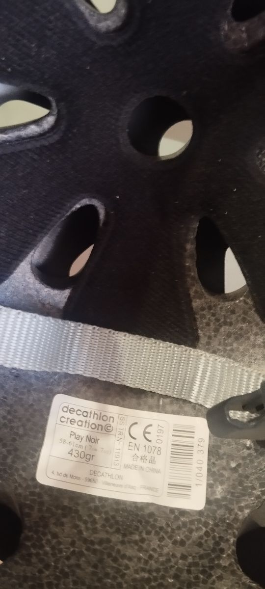 Casco + Protecciones Skate .            