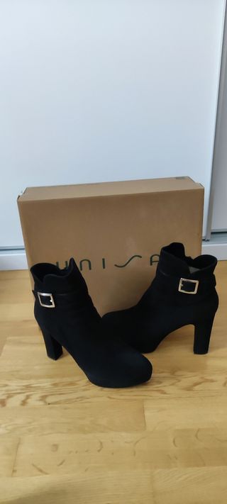 Botines UNISA ante negro
