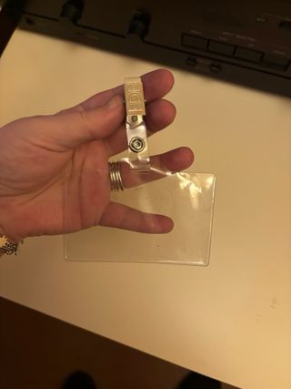 1 PORTA BADGE ORIZZONTALE TRASPARENTE E CLIP IN AC