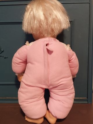MUÑECA AÑOS 90 HASBRO CON SONIDO