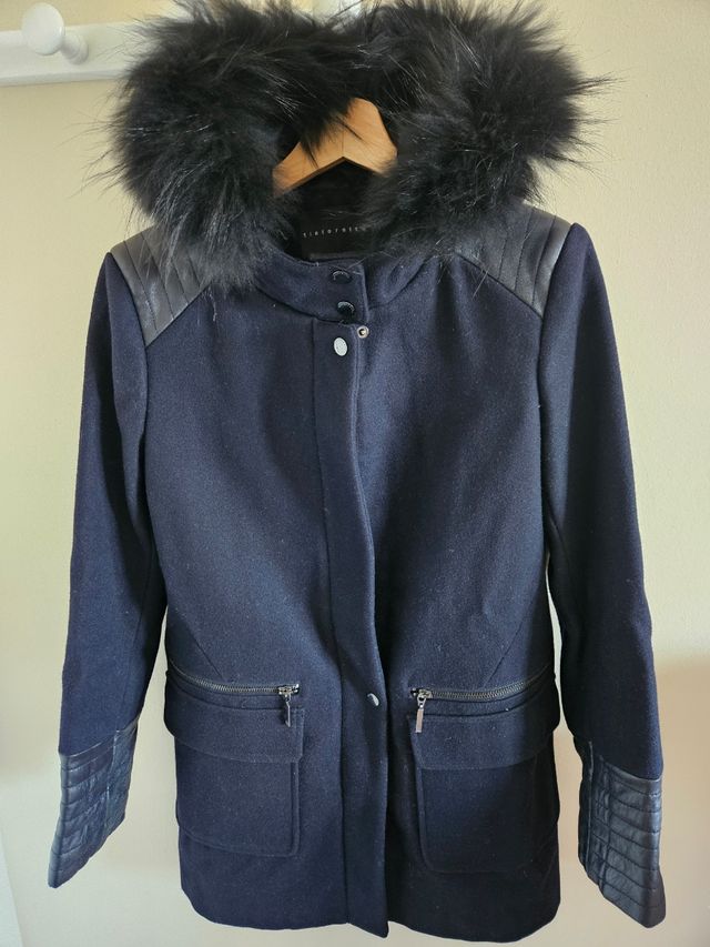 Abrigo mujer con capucha pelo