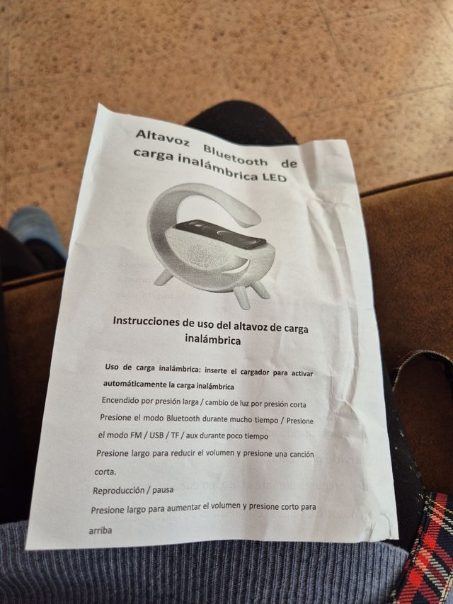 Altavoz con carga inalámbrica