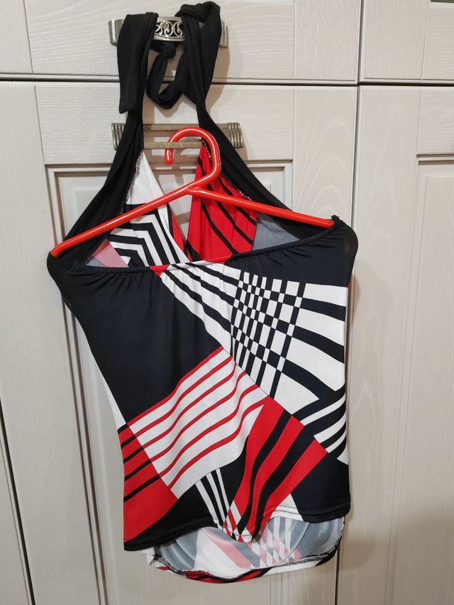 Top donna a spalle scoperte 