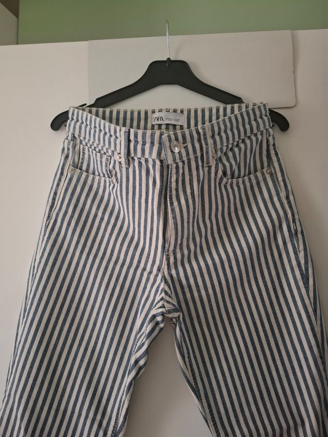 Pantalón Zara