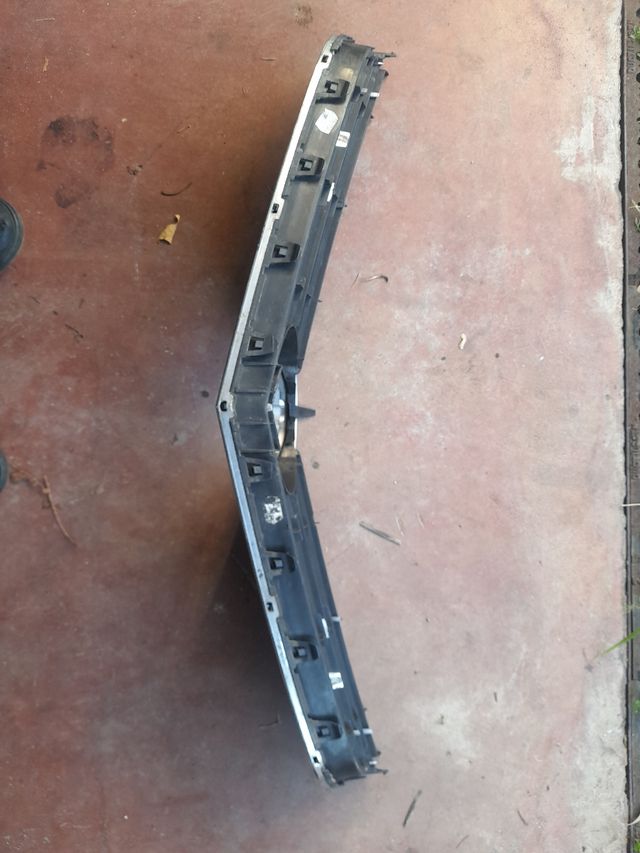 Parrilla Mercedes Benz Clase E