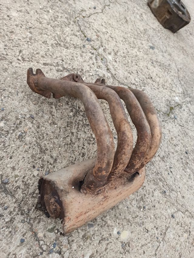 Seat 850 Especial - Colector de escape