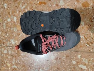 Zapatillas de montaña mujer