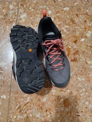 Zapatillas de montaña mujer