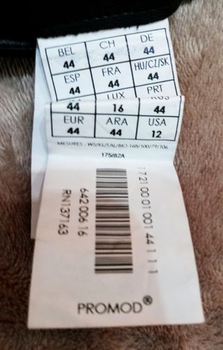 FALDA DE PIEL SINTETICA COLOR NEGRO TALLA 44