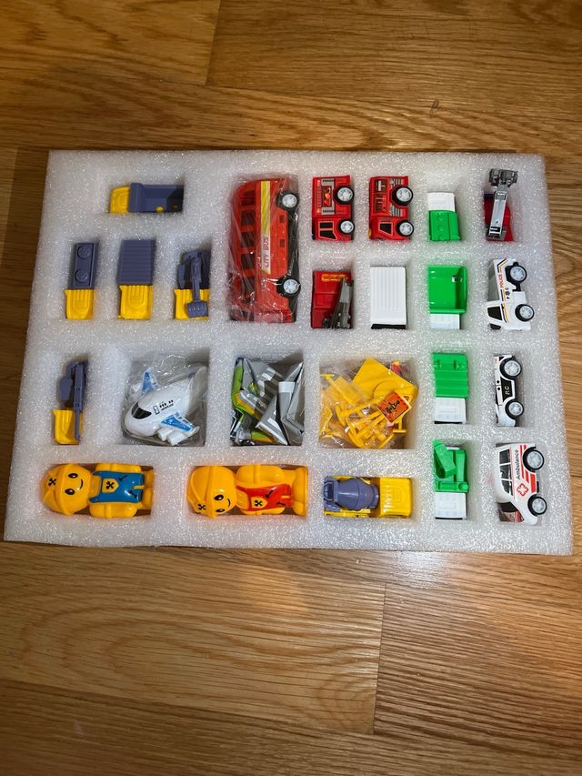 24 veicoli in miniatura