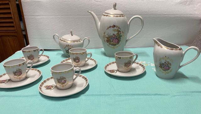 Juego de café de porcelana