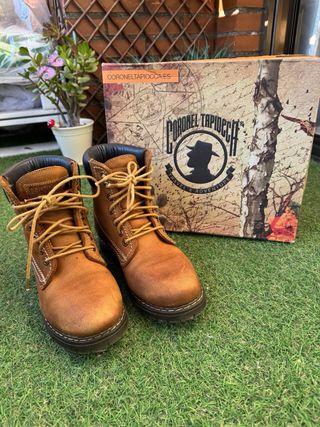 Botas coronel tapioca