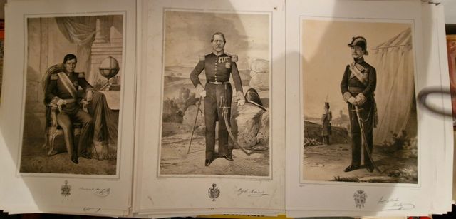 Antiguas Litografías 1851-1858, militares. Lote 2