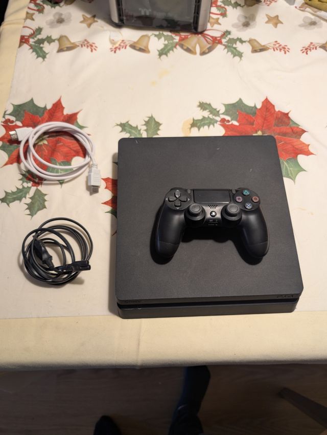 PS4 Slim 1TB+ Mando NUEVO+Juegos AAA
