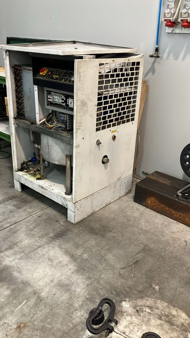 Vendo Frigo Hitema per macchine utensili