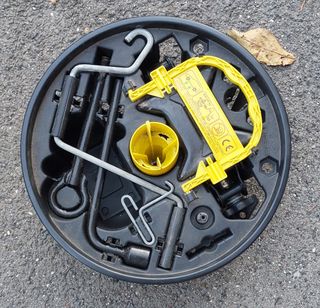 Renault Clio II Kit Attrezzi Originale 8200122487B