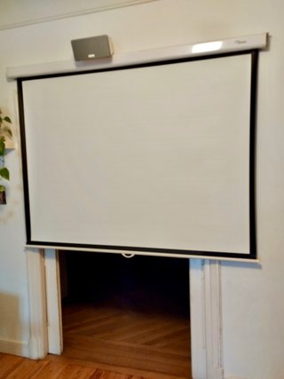 Pantalla de Proyección Optoma (Retráctil)