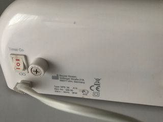 Secador lámpara manicura marca Elle.