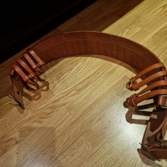 Canana cuero venator