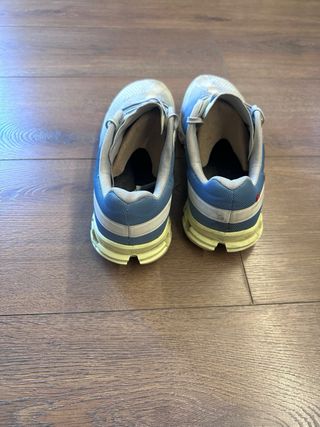 Zapatos On Run Cloudflow 44