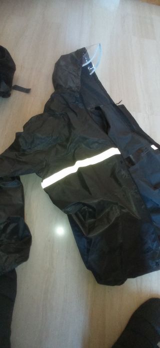 Conjunto impermeable chaqueta + pantalon