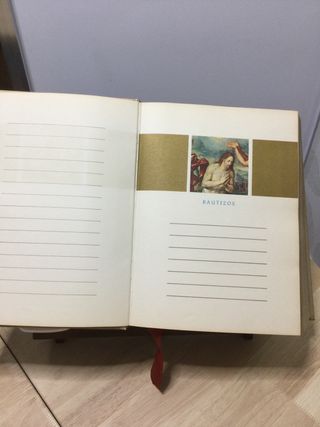 La Biblia ediciones Giner 1970 con Atril incluido